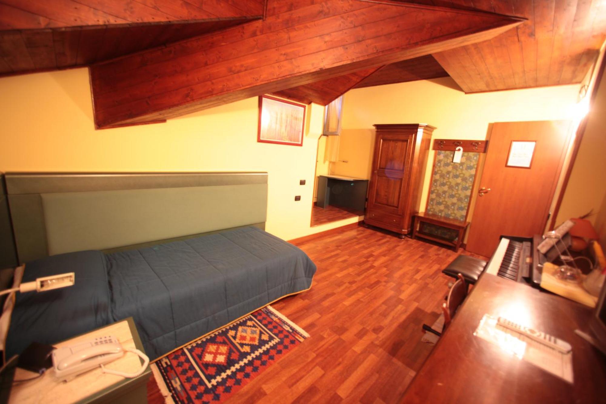 Hotel Valganna - Tre Risotti Esterno foto
