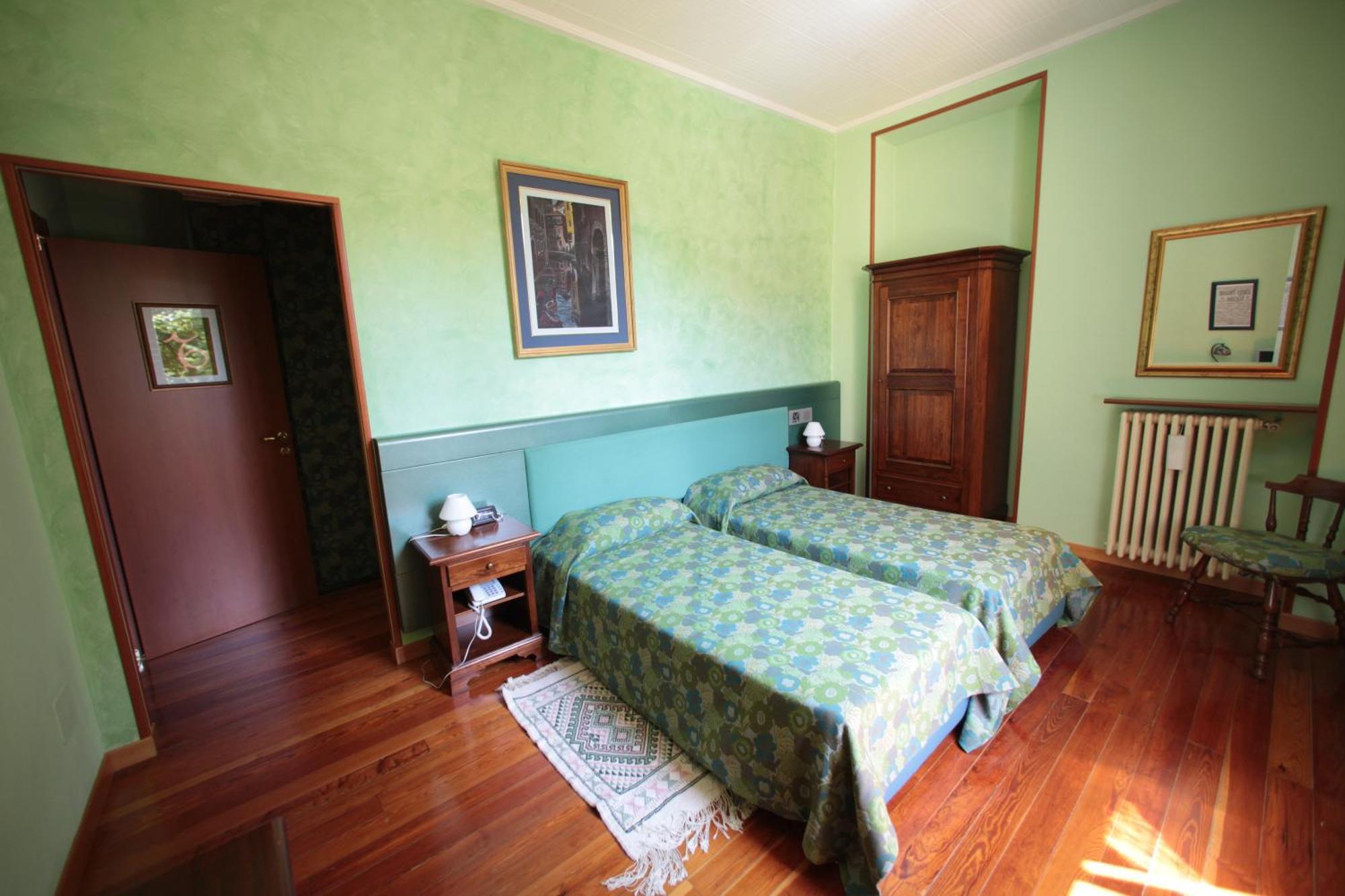 Hotel Valganna - Tre Risotti Esterno foto