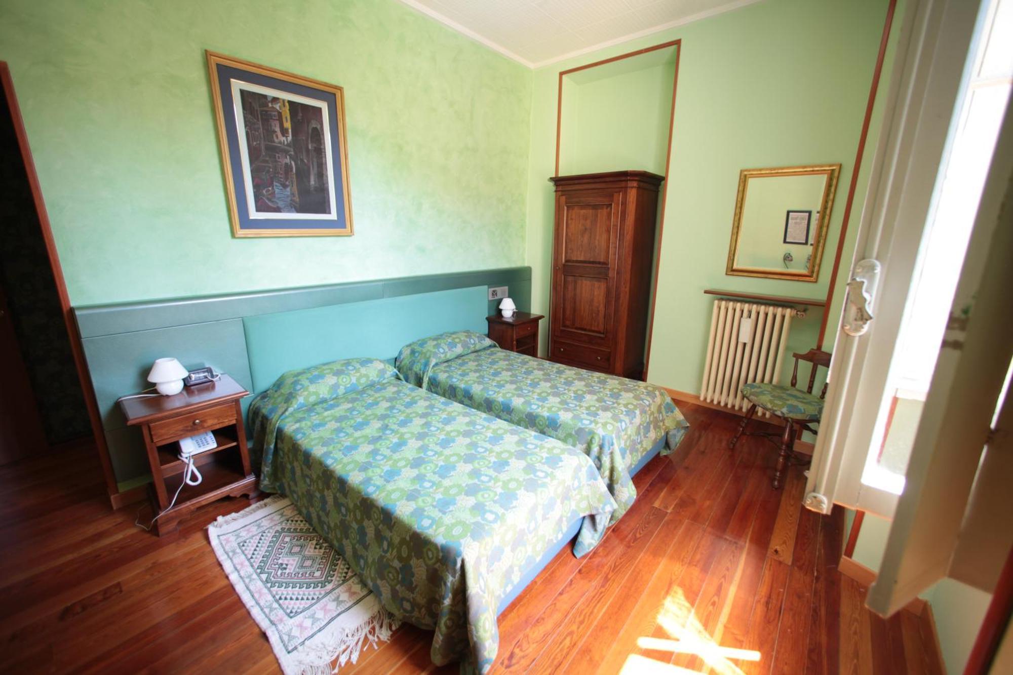 Hotel Valganna - Tre Risotti Esterno foto